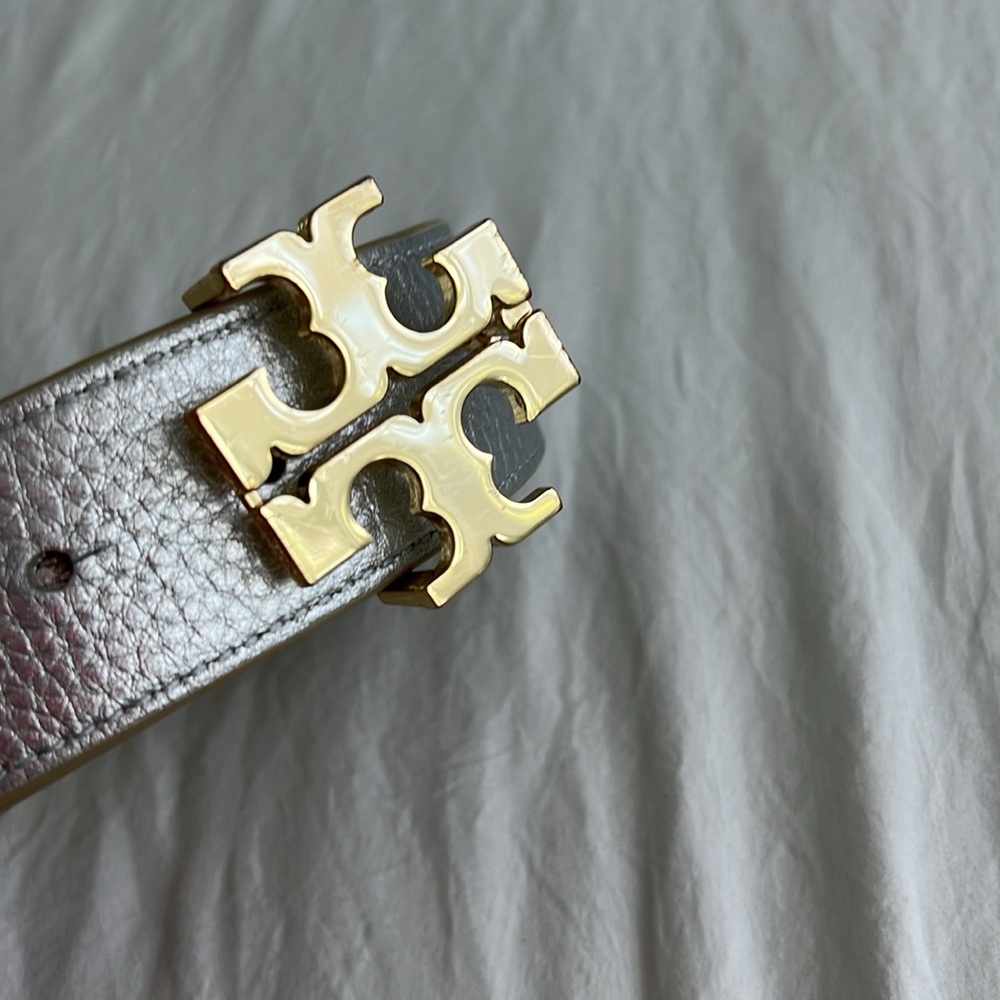 Tory Burch Silver Logo Buckle Reversible Belt - Picture 9 of 12